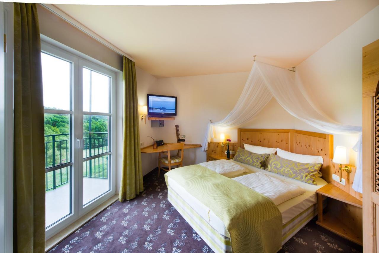 Akzent Waldhotel Rheingau Geisenheim Exteriör bild
